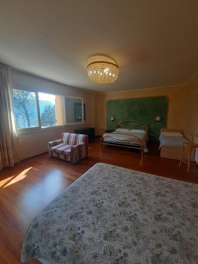 Parco Dei Gelsomini Bed & Breakfast Ascoli Piceno Exterior photo