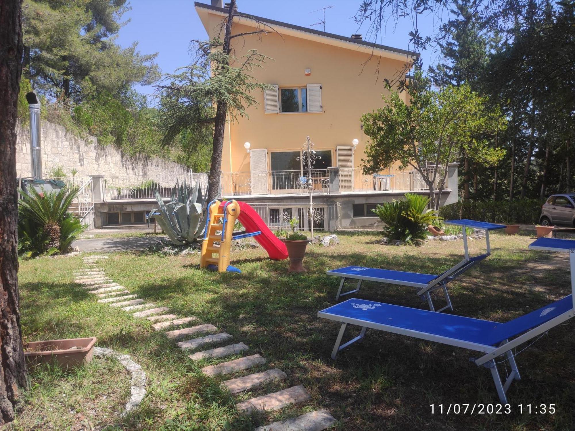 Parco Dei Gelsomini Bed & Breakfast Ascoli Piceno Exterior photo
